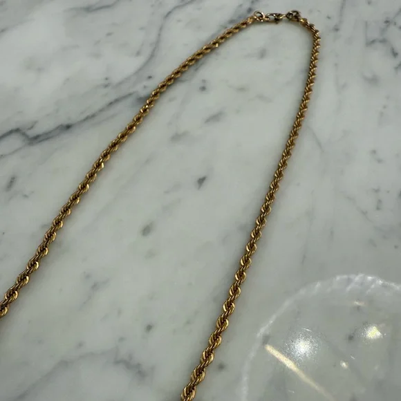 Vintage Monet Signed 20” Twisted Rope Gold Chain Necklace - Picture 2 of 5